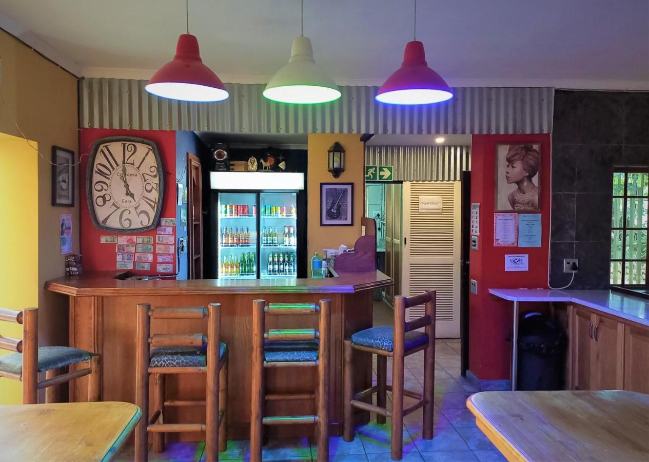 Backpackers Connection @ Jnb Airport Hostel Benoni Ngoại thất bức ảnh