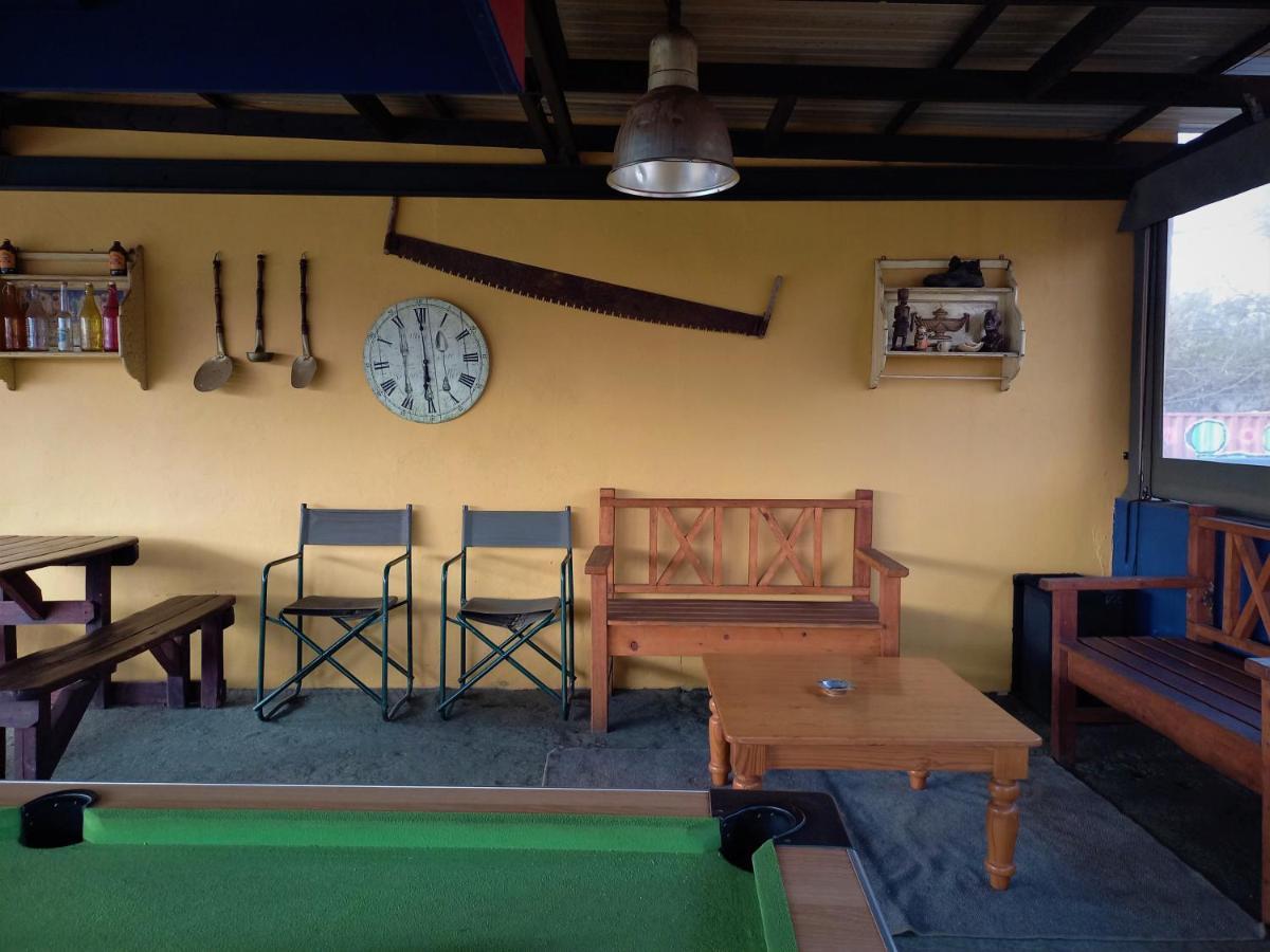 Backpackers Connection @ Jnb Airport Hostel Benoni Ngoại thất bức ảnh