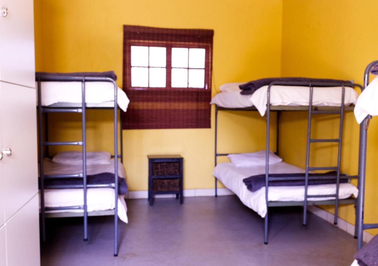 Backpackers Connection @ Jnb Airport Hostel Benoni Ngoại thất bức ảnh